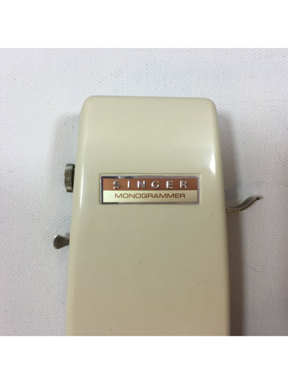 Vintage Singer Monogrammer Attachment 750 Series Zig-Zag Sewing Machines Manual - Picture 11 of 16
